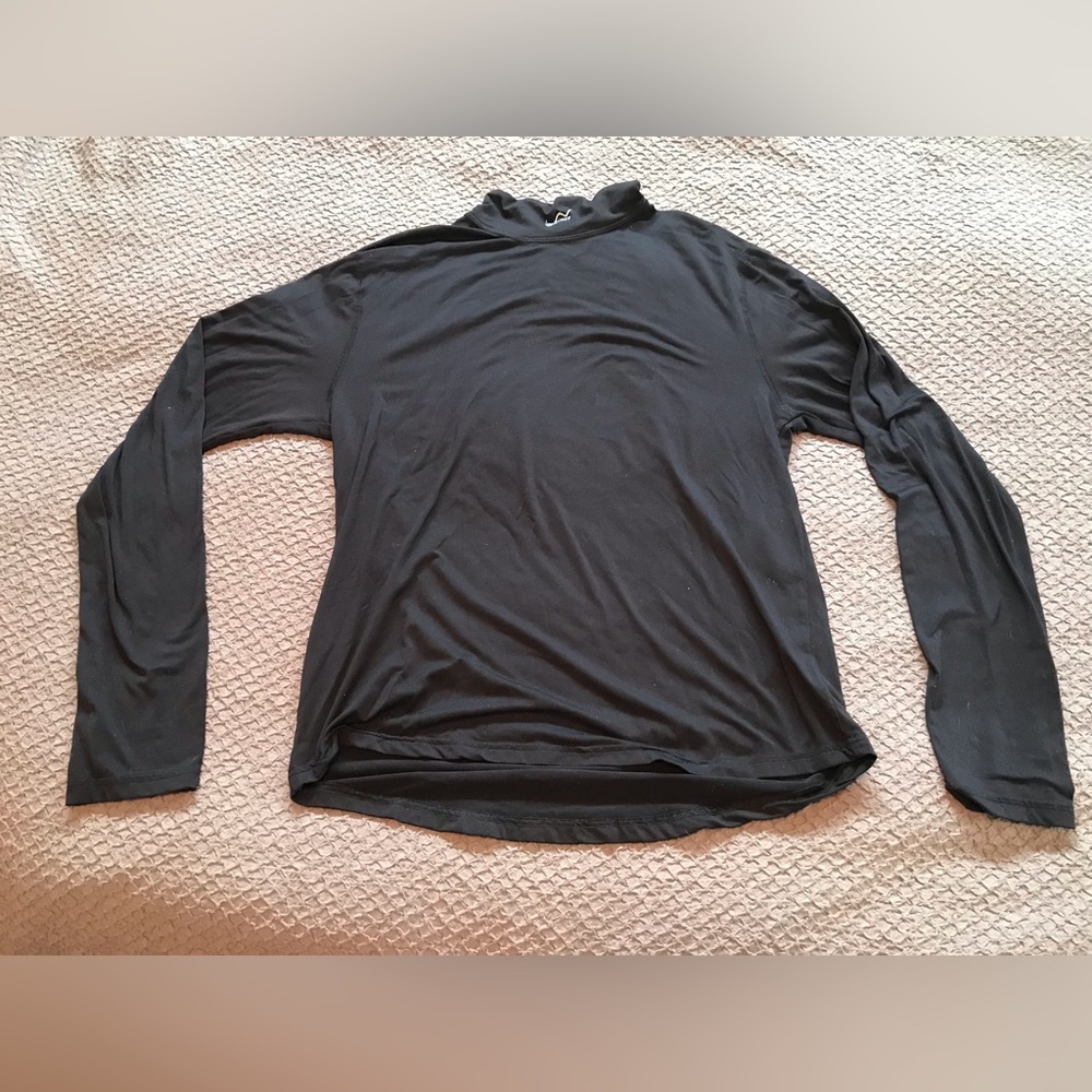 Bundle 3 for $10. Black mock turtleneck long sleeved shirt.